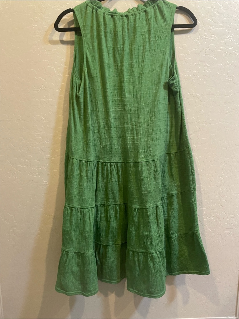 Max Studio Green Ribbed Sleeveless Top - Picture 8 of 9